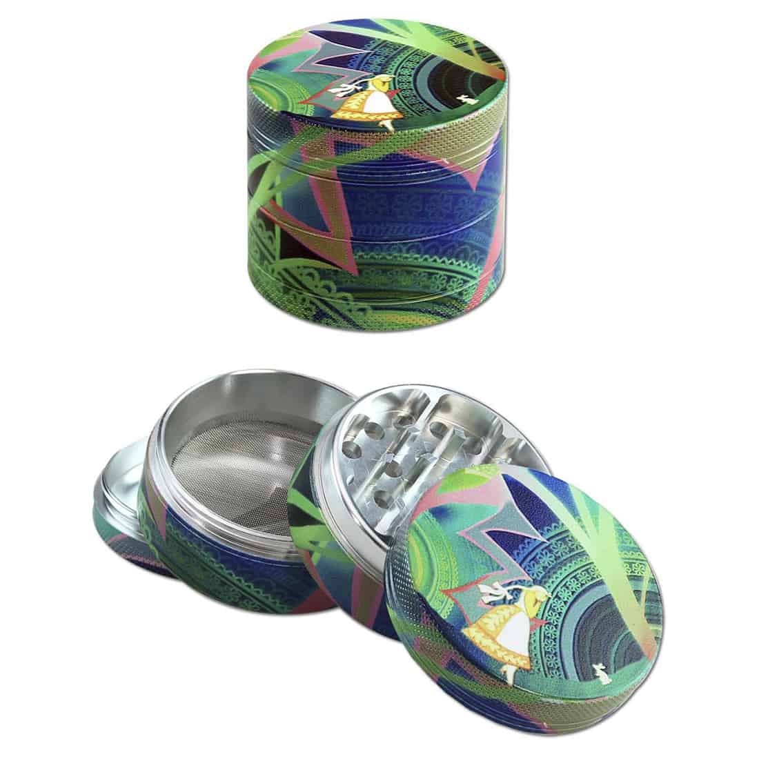 Fire separate dele af et sort, bladværksmønster, hver med en glat, mat overflade. De afrundede kanter skaber en blød profil, mens de dybe grønne nuancer kontrasterer det sorte. Mønsteret er detaljeret og levende, med indviklede årer, der tilføjer tekstur. Hver del er let forskudt i forhold til den næste, hvilket skaber en harmonisk sammensætning.