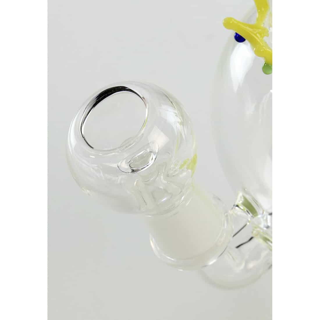 En sort, bladformet olie rig med en længde på 16 cm. Den har en glat overflade med en mat finish og en elegant, organisk form, der ligner et blad. Riggen har en tynd, buet stilk, der fører til en bred, flad spids. Det samlede design fremstår minimalistisk med en ensartet sort farve, der giver et sofistikeret udtryk.