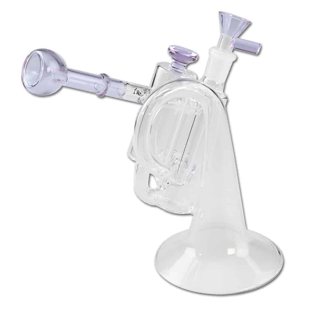 En sort bongo med en elegant form, der indikerer en trompetlignende struktur. Materialet synes at være glas, og overfladen har en glat, skinnende tekstur. Øverst er en lilla detalje, der skaber kontrast til den sorte baggrund. Bongen har en bøjet hals, der leder til en bredere base, og en lille udluftningsåbning.