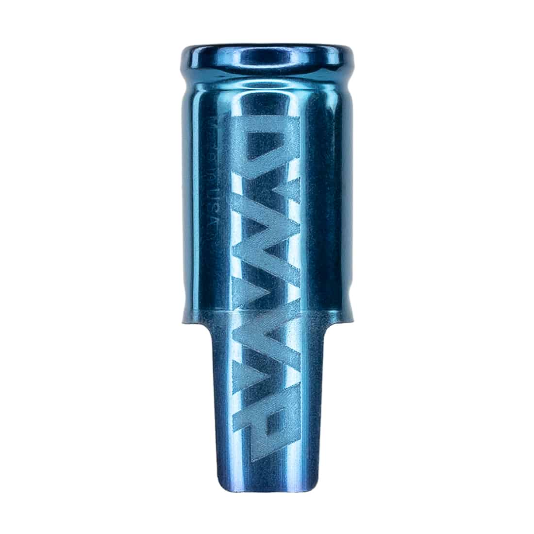 Dynavap 2021 M Azurium er udført i en glitrende azurblå farve med en glat, metallisk overflade. Den har en slank, cylindrisk form og en let buet spids. Mønsteret er præget af fine riller, der løber lodret ned ad kroppen, og en tydelig ventilationsåbning er placeret nær toppen. Knapperne er placeret strategisk for nem betjening.