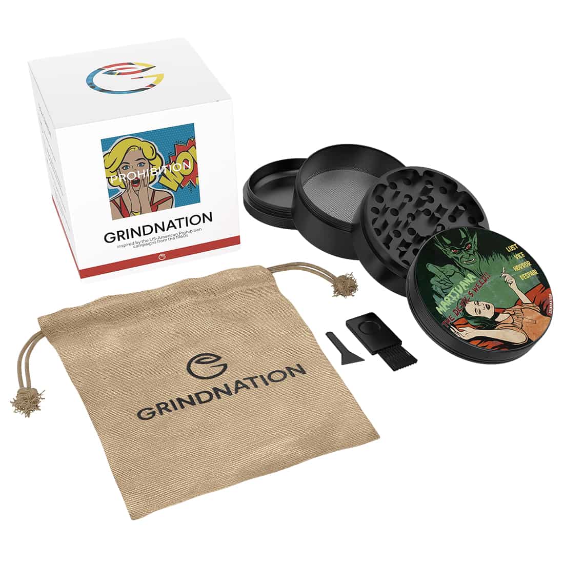 En mørk glasflaske med en slank, cylindrisk form pryder midten af kompositionen. Flaskens etiket er hvid med sort tekst, der indeholder navnet "Prohibition No. 2" samt detaljerede oplysninger om indholdet. Toppen er afsluttet med en sølvfarvet korkprop. Baggrunden er lys, hvilket fremhæver flaskens glans og detaljer.