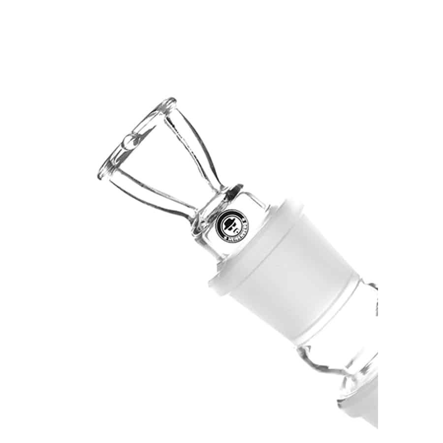 En gennemsigtig glasskonstruktion med en høj, slank form og en bred bund, der gradvist snævrer ind mod toppen. Beholderen har flere sektioner, herunder en stor krop og en smal hals. Indvendigt er der en kompleks struktur med perkolatorer, der skaber bobler, samt flere rør og udtag. Overfladen er glat, og der er tydelige samlinger, hvor delene er forbundet.