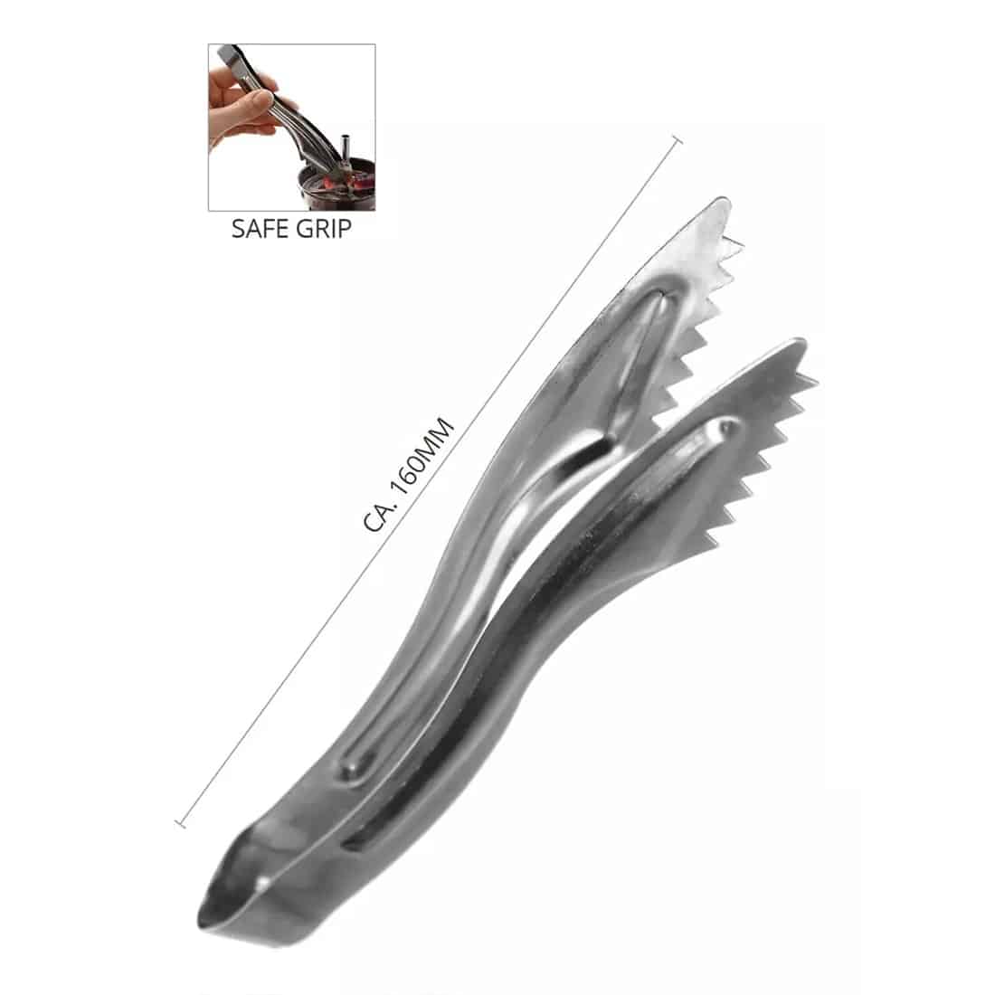 En kul-tang i rustfrit stål pryder billedet. Den har en skinnende, sølvfarvet overflade med glatte, runde kanter og et ergonomisk håndtag, som er sort og gummibelagt for bedre greb. Tangens spidser er let afrundede og har en præcis klippefunktion. På håndtaget ses en lille knap, der muliggør låsning af tangen.