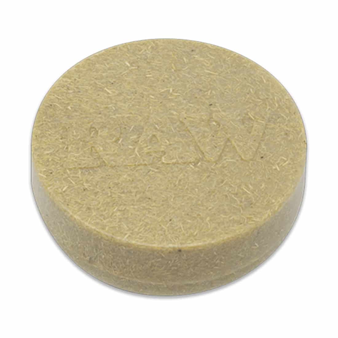 En gennemsigtig opbevaringskrukke med en cylindrisk form og en tæt skruelåg i metal. Krukken er lavet af klart glas, hvilket giver mulighed for at se indholdet. Den har en glat overflade og en blank finish. Låget har en rund form og en mat overflade, der kontrasterer med krukkens klare glas.