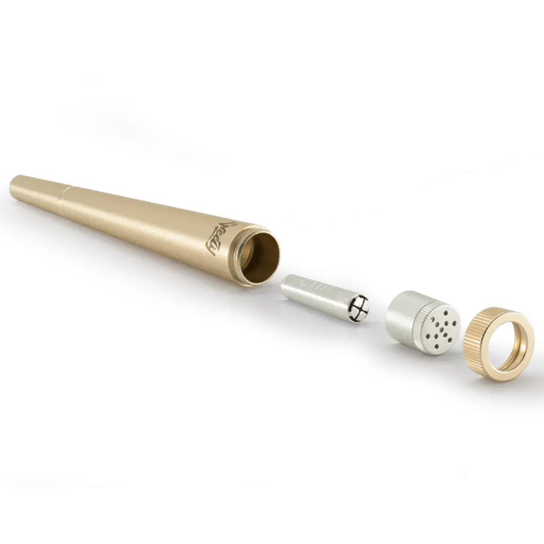 En lille, guldfarvet genstand præsenterer sig med en glat, metallisk overflade, der reflekterer lys. Den har en oval form med let buede kanter og er udstyret med en skarp, sort knap i midten. Mønsteret på overfladen er subtilt og elegant, hvilket fremhæver dets luksuriøse udseende. Genstanden er placeret på en neutral, lys baggrund.