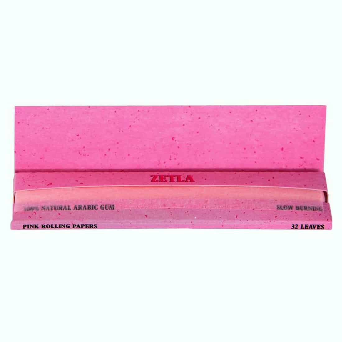 Hæftet Zetla - Pink King Size Slim rullepapir bruger 100 % naturligt arabisk tyggegummi og inkluderer 32 uberørte blade for en førsteklasses oplevelse.