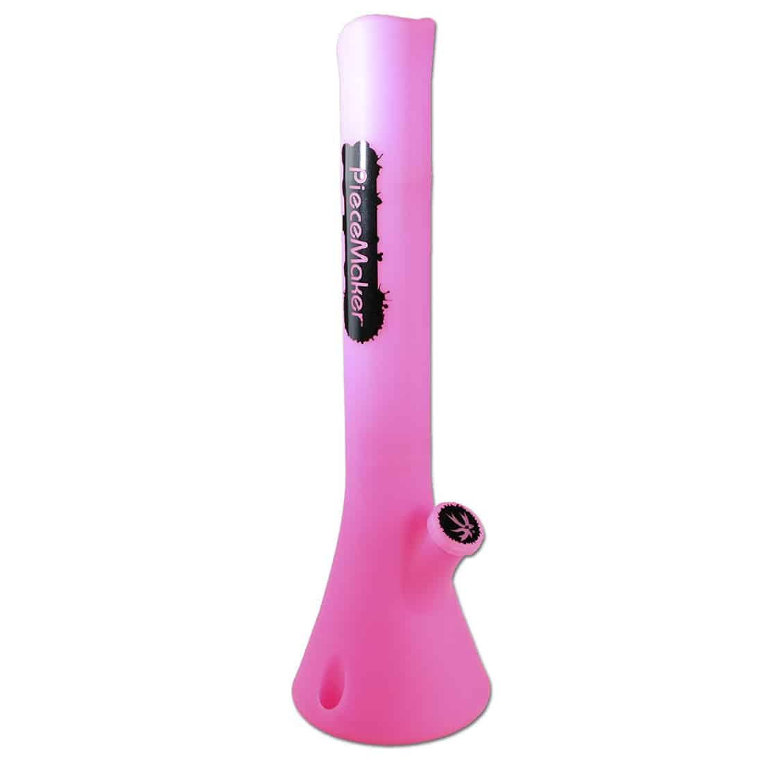 Kahuna Miss Pinky er en surfboard med en strømlinet, oval form og en glat overflade i en lys pink farve. Den har en let buet midte og en tilspidset hale, hvilket giver den et dynamisk udseende. Kanten er skarp med et subtilt glimt af skum, og der er indgraverede logoer i en kontrastfarve. Dæksiden er præget med en tekstur, der sikrer greb.