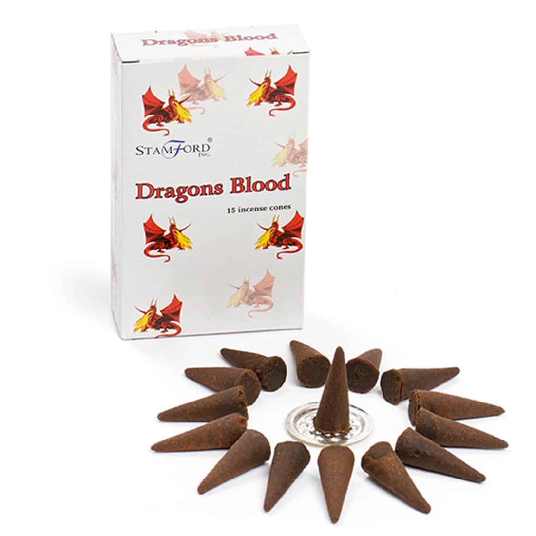 Røgelsespinde i en pakke med 15 stk. præsenteres i en rektangulær, brun papæske. Æskens overflade har et enkelt, grafisk design med teksten "Stamford Dragon's Blood" i hvid skrift. Røgelsespindene er lange og slanke, med en mørkebrun farve og en glat overflade. De opbevares i en lodret position inden i æsken, der har en åben top.