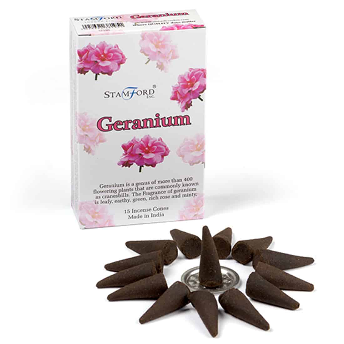 Stamford geranium røgelsespinde præsenteres i en pakke med 15 stykker. Pindene har en mørkebrun farve med en glat overflade og en let ru tekstur. Emballagen er prydet med en elegant grøn og hvid farvekombination og inkluderer planteillustrationer samt produktinformation. En simpel, men effektiv designstil fremhæver det naturlige tema.