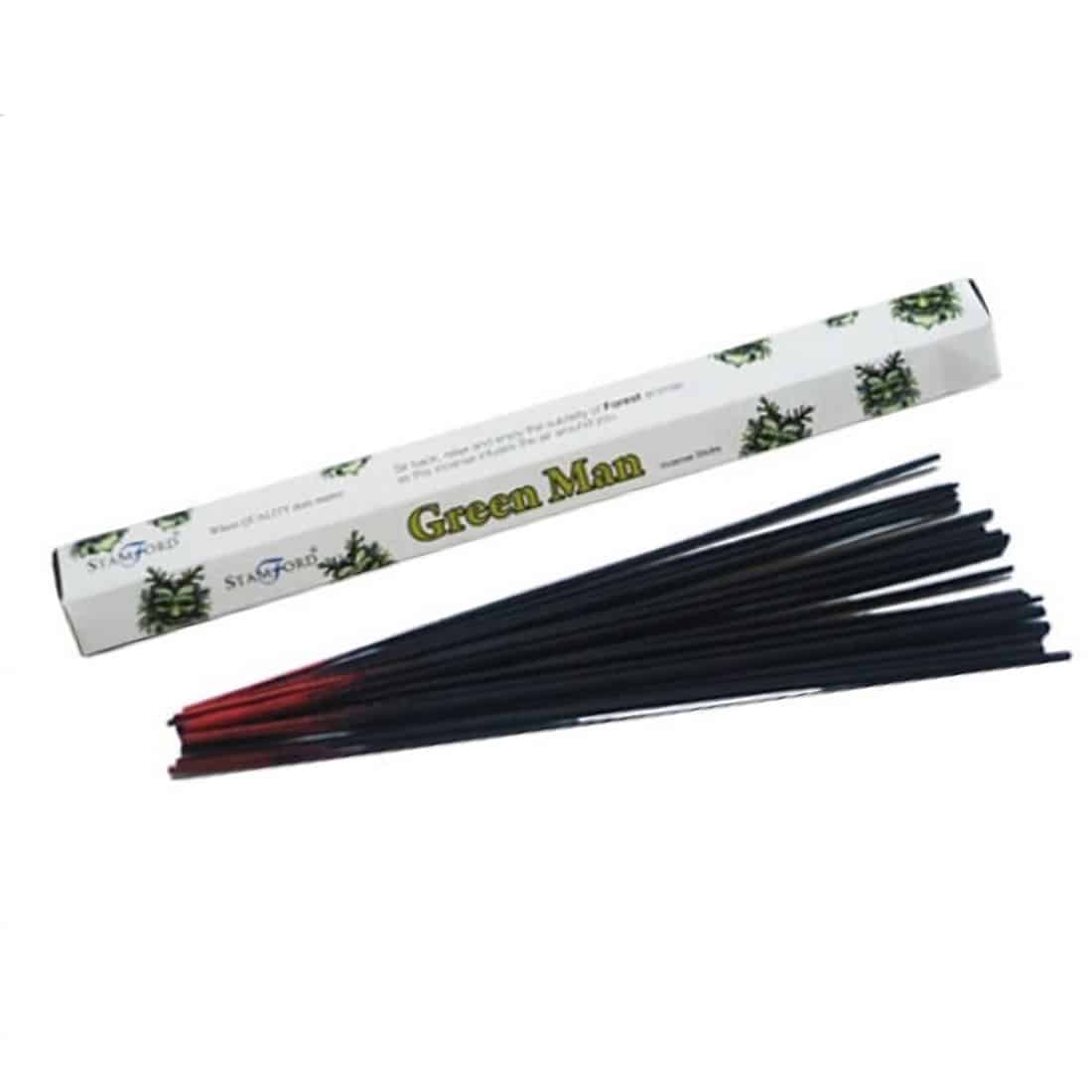 En pakke indeholdende 20 grønne mandfigurer, hver med en glat overflade og en ensartet farve. Figurene har en rund hovedform og en simpel krop, der står på to ben. Mændene har ingen ansigtstræk og er fremstillet i plast. De er placeret tæt sammen i en ordnet række, hvilket skaber en symmetrisk fremtoning.