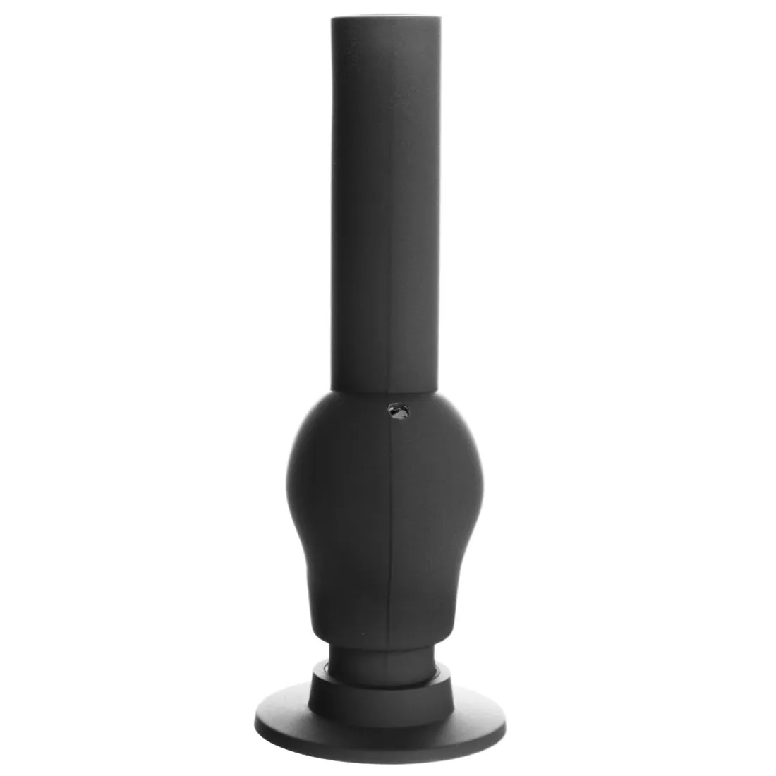 En sort bong i form af et kranium, fremstillet af gummi, måler 15 cm i højden. Overfladen har en mat tekstur med glatte linjer og detaljerede ansigtstræk. Øjnene og munden er formet som åbninger, hvilket skaber en dramatisk effekt. Tuben er bøjet og strækker sig opad, mens bunden er flad for stabilitet.