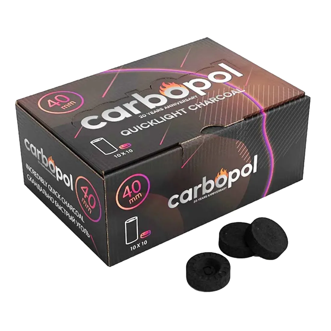 En rund, flad skive med en diameter på 40 mm præsenterer sig i en lys, gennemsigtig farve. Overfladen har en glat tekstur med en let skinnende finish. Skiven har en ensartet tykkelse og er fremstillet af et klart materiale, der reflekterer lys. Ingen synlige mønstre eller teksturer forstyrrer det enkle udtryk.