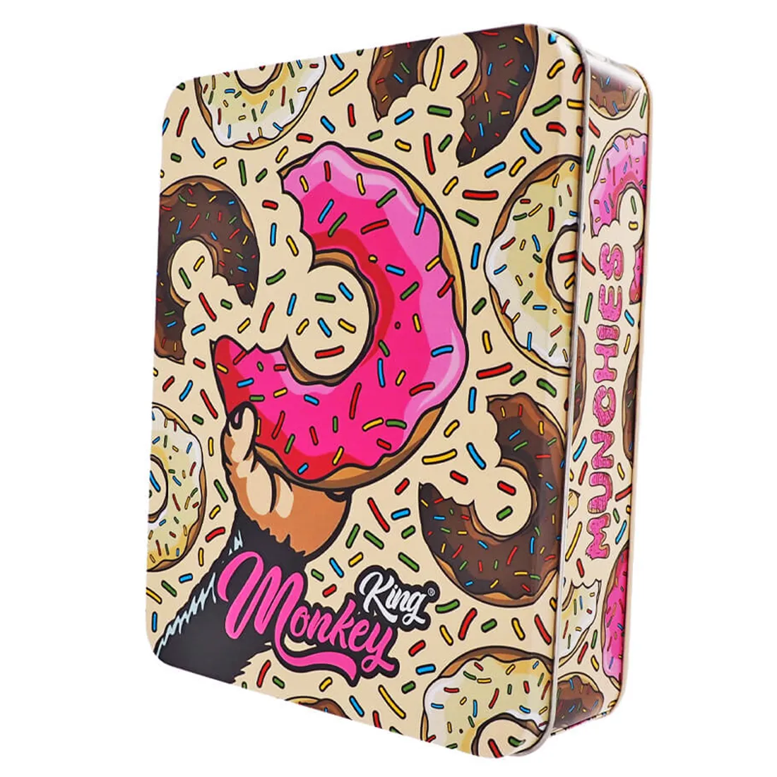 Metal opbevaringsboks med en rektangulær form, prydet med farverigt, illustrativt design af en abe. Overfladen har en glat, skinnende finish, mens låget er fladt med en let hævet kant. Bunden er solid og stabil, og boksen har en lille låsemekanisme i metal. Farverne domineres af grønne, gule og røde nuancer med detaljerede mønstre.