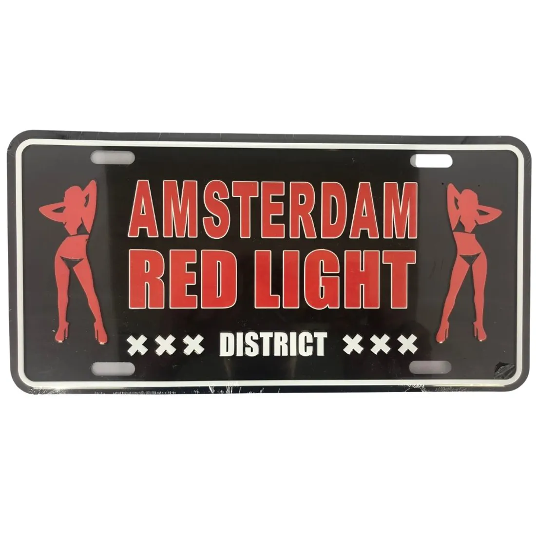 Et metal skilt præsenterer en sort baggrund med hvid og rød tekst. Den øverste del har ordet "Red" i store, fede, hvide bogstaver, mens "Light District" er placeret lige under i mindre, men stadig markante, hvide skrifttype. Omkring teksten er der en rød kant, der tilføjer en kontrast. Overfladen har en let glans, der fremhæver skiltets robuste materiale.