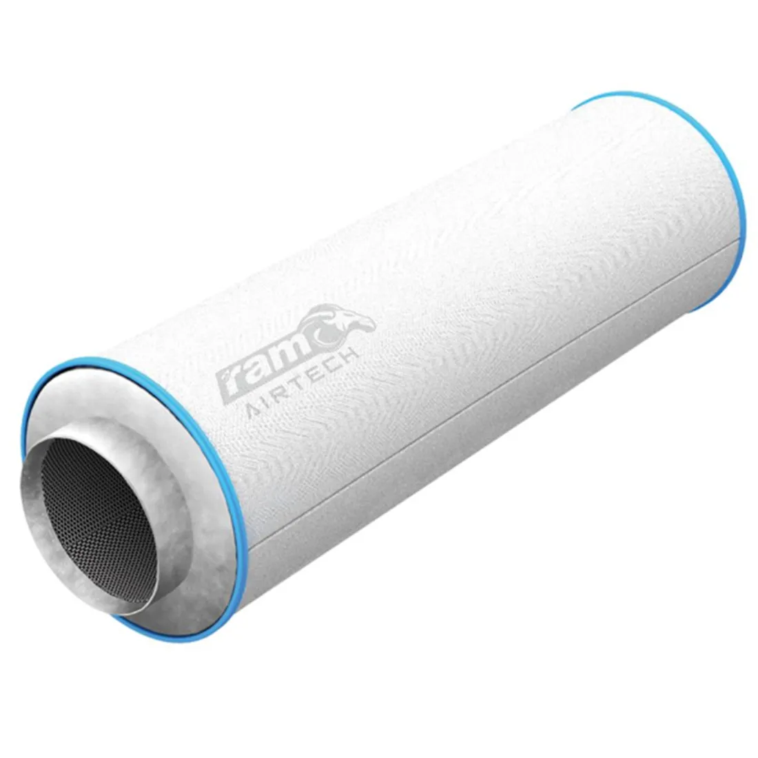 Et rektangulært kulfilter præsenteres i en mat sort farve. Filteret har en struktur med små, tætte perforeringer, der giver en ensartet overflade. I den ene ende ses en rund flangetilslutning med en diameter på 200 mm. Der er ingen synlige knapper eller symboler, hvilket giver et minimalistisk udtryk. Målene angives på en label på siden.