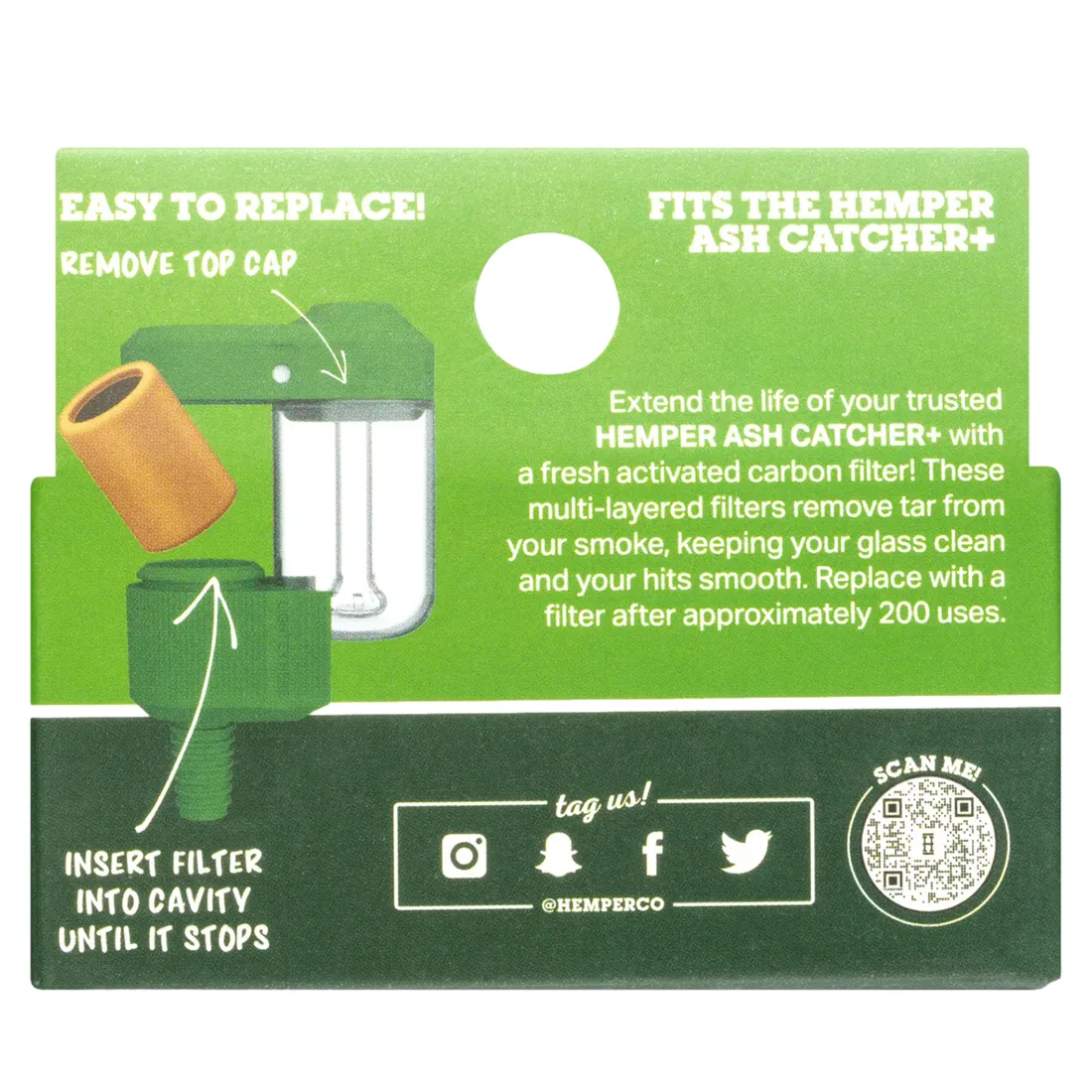 Tre cylindrisk formede filtre i klart glas med en glat overflade. Hver enhed har en bred åbning i den ene ende og en snæver udgang i den anden. Indvendigt har filtrene et indviklet mønster, der skaber en kompleks struktur. Farven er gennemsigtig, hvilket giver mulighed for at se indholdet. Der er små detaljer, der indikerer produktets funktionalitet.