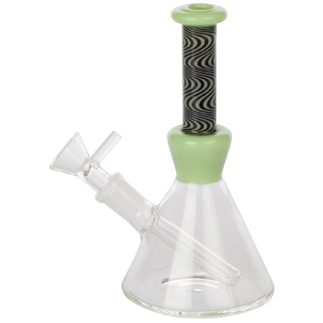 En grøn bong i kunstglas, 16 cm høj, med en glat, cylindrisk form. Overfladen har en glansfuld finish, der reflekterer lys og skaber dybde. Den har en afrundet base og en buet hals, som ender i en bred åbning. Mønstret er enkelt og ensartet, med en mørkere grøn nuance, der tilføjer visuel interesse.