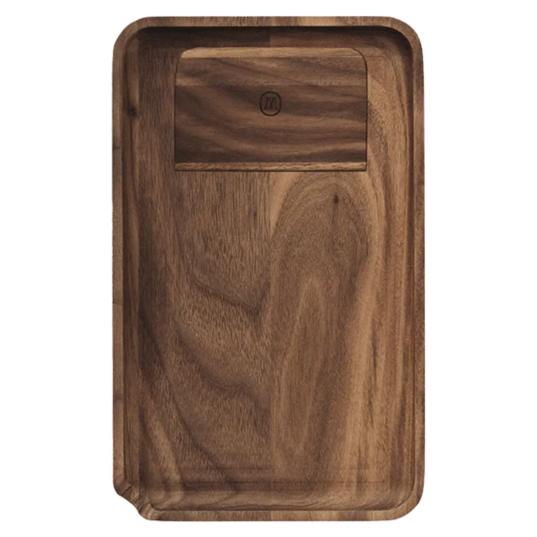 En rektangulær bakke i lys, naturlig træfarve pryder overfladen. Det glatte træ har synlige åretegninger og en let mat finish, der fremhæver materialets tekstur. Kanterne er let opadbuede, hvilket skaber en subtil ramme. Bakken har en enkel, funktionel form uden ekstra dekorationer, hvilket giver et minimalistisk udtryk.