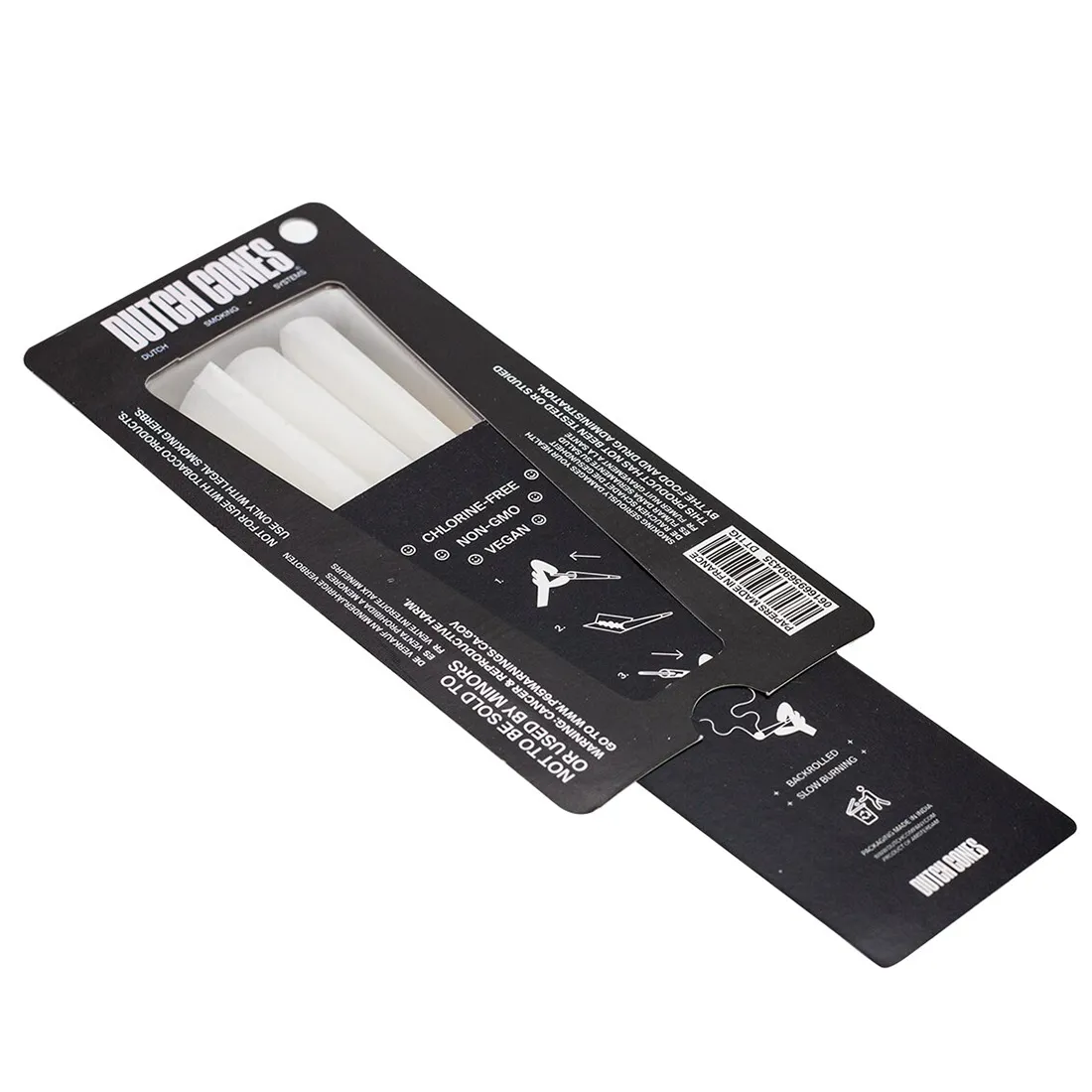 Tre store, hvide cones med en glat overflade, der har en let glans. Hver cone er spidset i den ene ende og har en bred base. De er arrangeret tæt sammen, hvilket skaber en symmetrisk komposition. Konerne er ensartede i størrelse og form, med en subtil struktur, der fremhæver deres minimalistiske design.