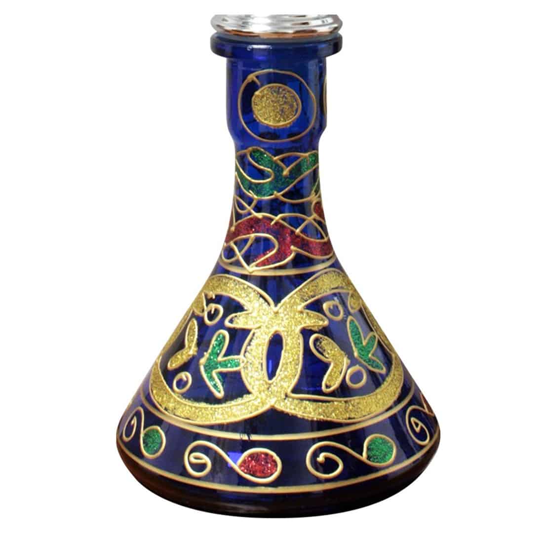 Fukah barcelona er en skulpturel lysestage i rustfrit stål med en poleret, spejlende overflade. Den har en slank, cylindrisk form med en diameter på 54 cm. Øverst er der en rund åbning til stearinlys, der står i kontrast til den glatte, reflekterende basis. Den enkle, elegante design fremhæver lysestagens moderne æstetik.