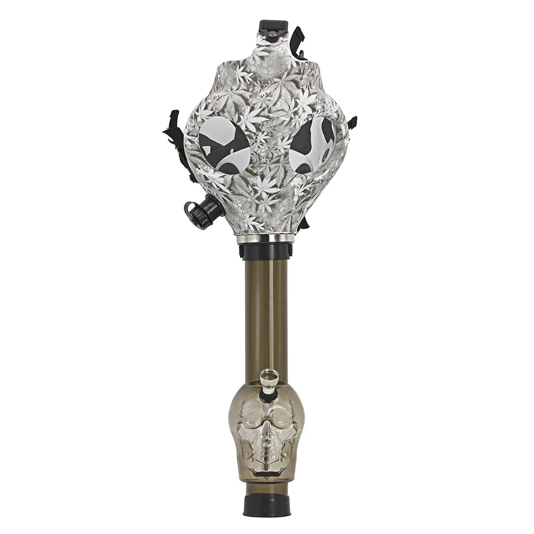 En bongs struktur fremstår i en dyb grøn farve med en glat, skinnende overflade. Den har en karakteristisk gasmaskeform, som inkluderer et gennemsigtigt rør, der fører til en bred base. Munden er omkranset af en tætsiddende kant, og der er detaljer som en metalstuds og en lille ventil. Mønstrene på masken giver et unikt udtryk.