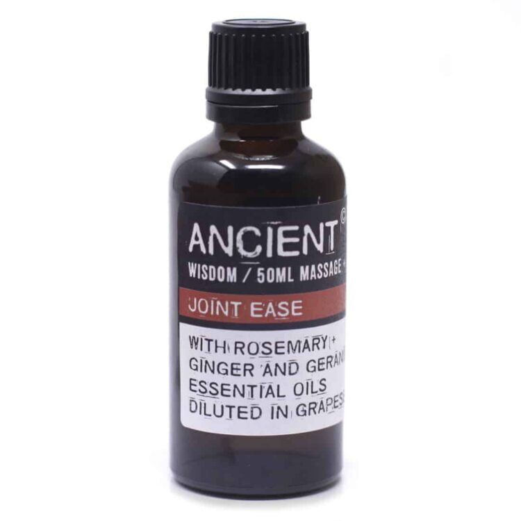 En transparent flaske med en mørkeblå væske, der indeholder 50 ml. Flasken har en moderne form og en sort, tætsiddende skruehætte. Etiketdesignen prydes af lysegrønne og hvide nuancer med tekst og symboler i en enkel skrifttype. Der er et let glansfuldt finish på flasken, som giver et professionelt udseende.