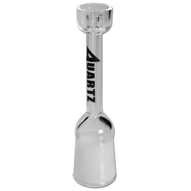 En central tube olienskål i klart glas med en glat, cylindrisk form. Den har en diameter på cirka 18 mm og er udstyret med en smuk, transparent struktur, der fremhæver de indvendige detaljer. Rester af olie kan ses i bunden, mens en lille skål med glansfuld overflade sidder på toppen. Mønstret er enkelt og elegant.