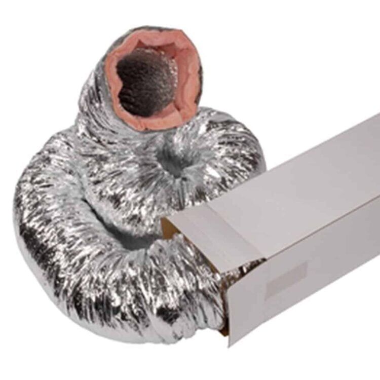 En fleksibel slange i grå farve, fremstillet af et blødt, gummiagtigt materiale. Slangen har en ribbet overflade, der giver en struktureret tekstur. Den er bøjelig og kan tilpasses forskellige former. I den ene ende ses en tæt forsegling, mens den anden ende er åben. Slangen har en ensartet tykkelse og er designet til lydisolering.