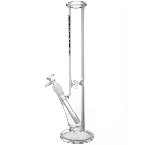 En sort, tykkere hætte med en glat overflade pryder toppen. Den har et minimalistisk design uden synlige sømme og en let buet form. Foran er en stor, hvid tekst, der viser navnet "Heisenberg" med en karakteristisk skrifttype. Kanten er præcist syet, og indersiden er foret med en blød tekstur, der giver en behagelig pasform.