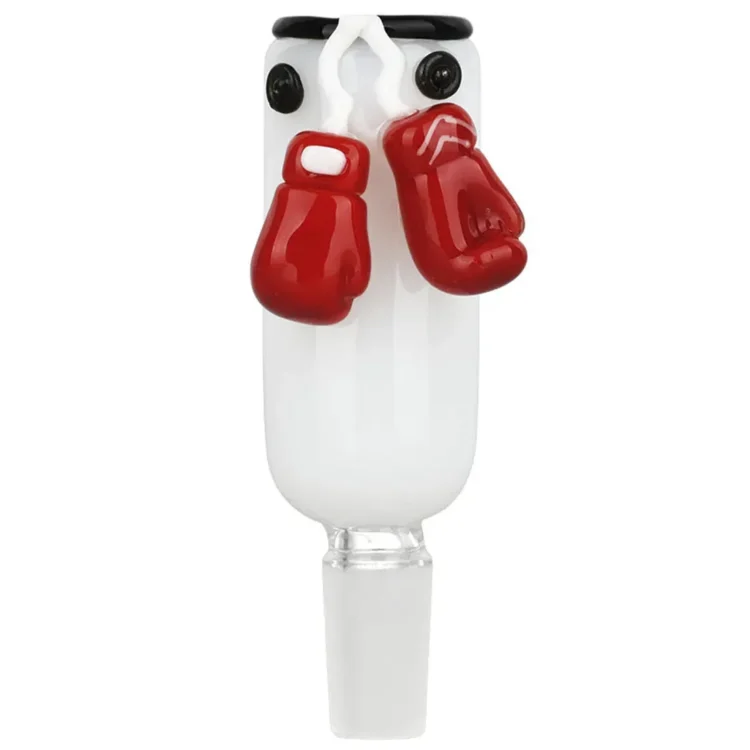 En rund, hvid skål med en glat, blank overflade pryder midten. Skålen har en let buet profil og en solid bund, hvilket giver stabilitet. Den indvendige kant er let svungen, og skålen har en omhyggeligt udført finish uden synlige samlinger. Materialet ser ud til at være keramik, hvilket tilføjer en elegant og moderne følelse.