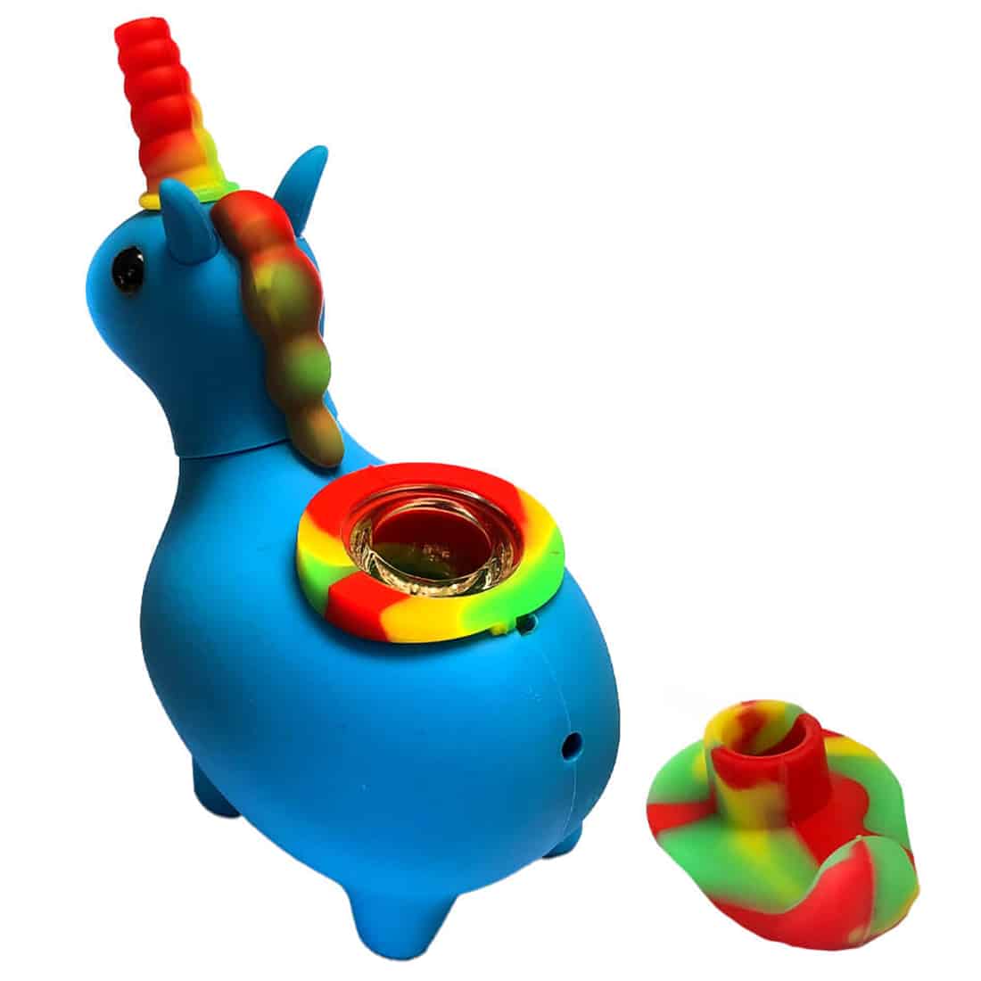 En sort silikonepibe pryder midten med en glat, mat overflade. Piben har en buet form og en bred åbning i toppen. En lyseblå enhjørning med detaljeret manke sidder på siden, hvilket skaber en kontrast til den mørke farve. Forenden er afsluttet med en smal, cylindrisk del, der fører til en flad bund.