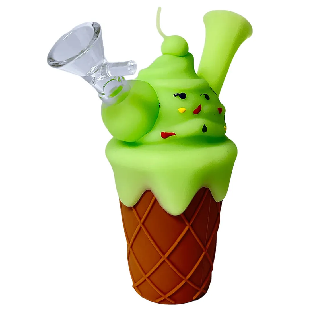 En bongs struktur er fremstillet af klart glas og prydet med en farverig isvaffel-design, der inkluderer nuancer af brun og gul. Den har en cylindrisk form med en bredere bund og en smalere top, hvor der er et mundstykke. Indvendigt kan en perkolator ses, der forbedrer filtreringen. Bunden er flad for stabilitet, og der er en skål til indholdet.