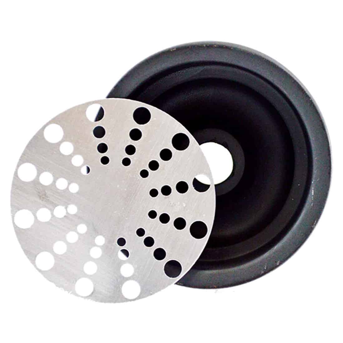 En skål med en glat, rund form og en lys grøn farve pryder overfladen. Materialet ser ud til at være en biologisk nedbrydelig komposit, der giver en naturlig, mat tekstur. Skålen har en let buet kant, og bunden er flad og stabil. Ingen synlige mønstre eller tekst er til stede, hvilket understreger et minimalistisk design.