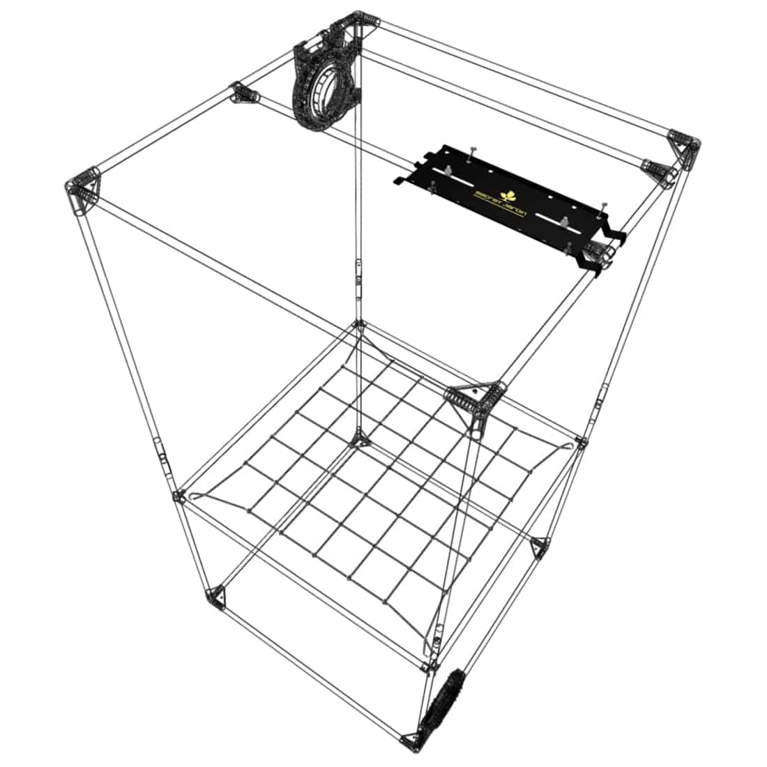 En stor, sort netstruktur pryder den centrale del, hvor fine masker danner et mønster. De let gennemskinnelige kanter giver en subtil dybde. Øverst er der en robust, buet ramme, mens bunden afsluttes med en jævn, flad overflade. Materialet fremstår slidstærkt og holdbart, designet til udendørs brug med fokus på ventilation.