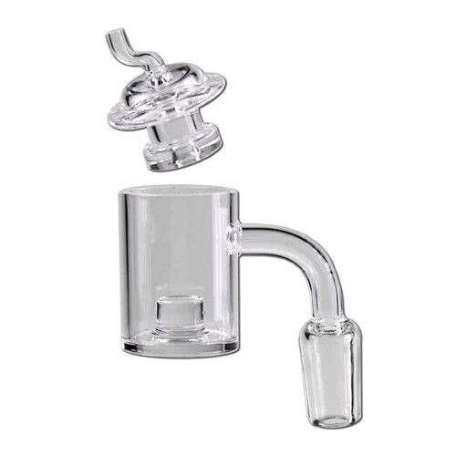 Borosilikatglas banger med en klar, glat overflade og en rund bund. Den har en gennemsigtig, let farvet nuance, der giver et elegant udtryk. Karmen har en præcis skæring med en bred åbning, der afsluttes med en buet kant. Det er designet til at passe ind i en SG 18 forbindelse, hvilket sikrer en tætsiddende pasform.