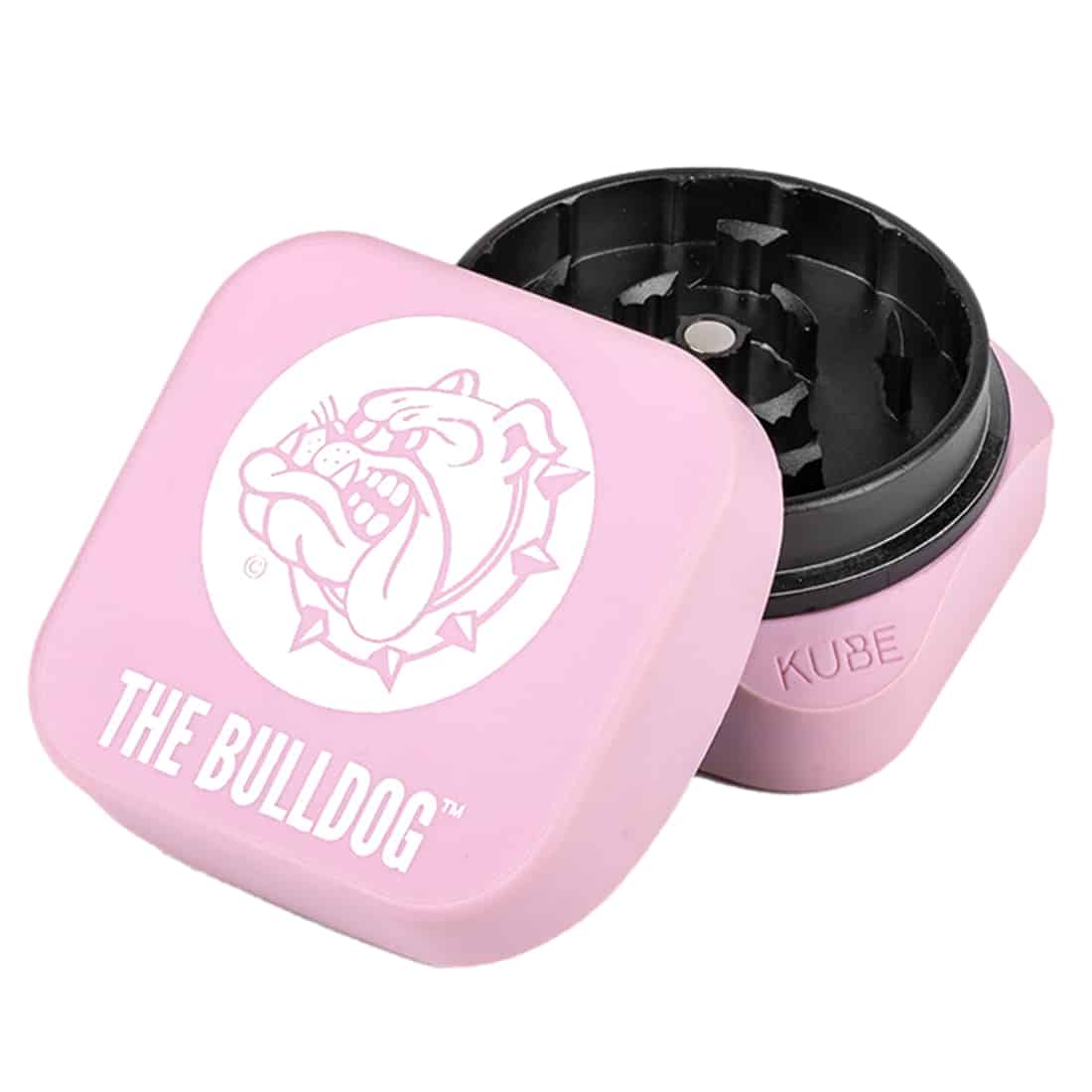 En rund, lyserød bold med en mat overflade, der har en let struktureret tekstur. Bolden har en diameter på 54 mm og prydes af et tydeligt logo i sort med hvid skrift. Der er små, sorte detaljer på overfladen, som tilføjer visuel interesse. Farven er ensartet og livlig, hvilket giver en iøjnefaldende effekt.