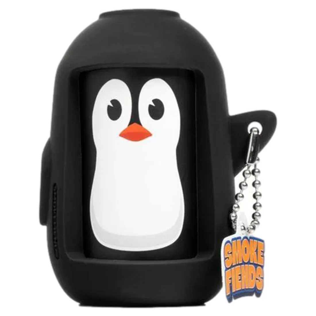 Chilly, en pingvinfigur, er formet af blød plastik med en glat overflade. Den er farvet i nuancer af blå og hvid, med sorte detaljer som øjne og vinger. Figurens krop er rund og kompakt, med en lille åbning i bunden. Den står stabilt på en flad overflade, hvilket giver et legende og venligt udtryk.