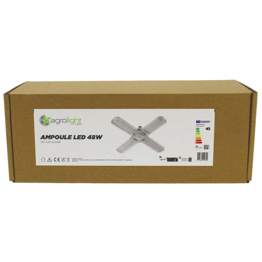 En LED-pære med en effekt på 48 watt præsenterer sig i en klar, gennemsigtig glasform med en rund kuppel. Den har en mat hvid overflade på den øverste del, hvilket giver en blød lysdiffusion. Pæren har en standard E27 sokkel, og dens indvendige komponenter er synlige, med små LED-chips placeret jævnt for optimal belysning.
