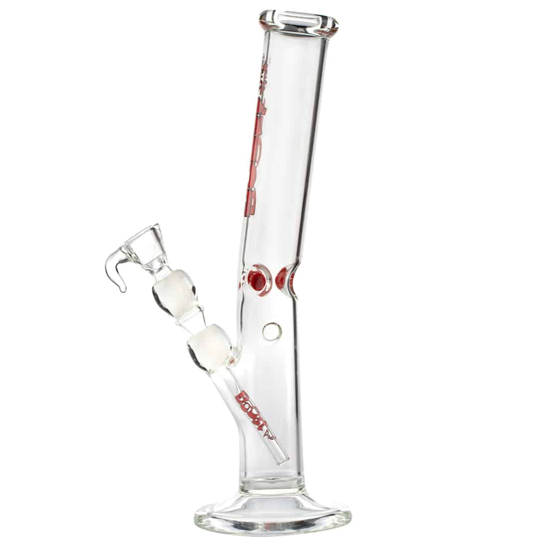 Rød glasvase med en glat, skinnende overflade, der reflekterer lys. Vasen har en cylindrisk form med en bred åbning og en smalere bund, hvilket giver en elegant silhuet. Overfladen prydes af subtile, bølgede mønstre, der tilføjer dybde. Farven er ensartet og intens, hvilket fremhæver vaseformen og dens struktur.