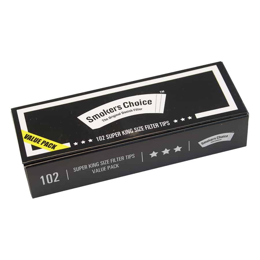 Den rektangulære sorte "Smokers Choice" æske indeholder 102 super king size filterspidser, med et minimalistisk design med hvid tekst og stjerner, plus en fremtrædende gul "Value Pack" etiket i hjørnet.