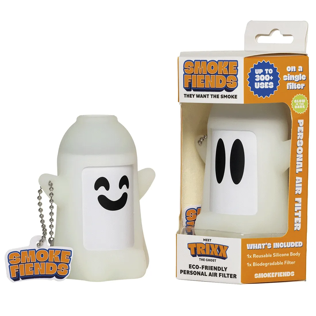 Trixx the Ghost fremstår som en hvid, blødt formet figur med runde kanter og en legende attitude. Overfladen er glat med en mat finish, og der er små, indgraverede detaljer, der ligner ansigtstræk. Den har en sort skyggeagtig effekt under bunden, hvilket giver dybde. En lille åbning på bagsiden indikerer en funktionalitet.