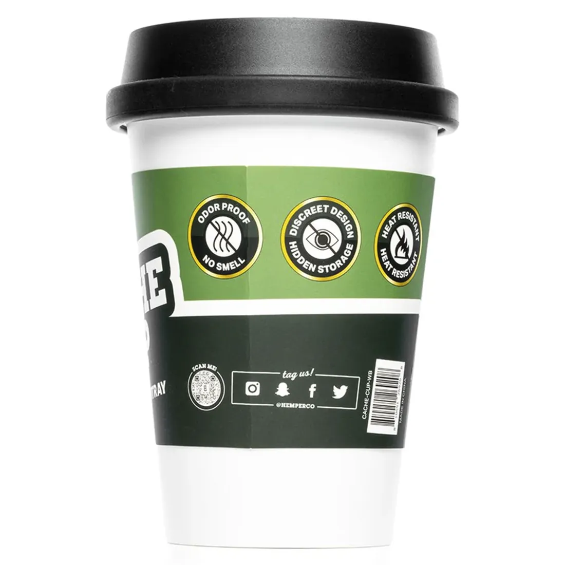 Det hvide askebæger har en rund, flad bund og en let opadgående kant. Overfladen er glat og mat, hvilket giver et minimalistisk udtryk. Kanten har en let afrunding, der skaber en blød overgang. Askebægeret er fremstillet af et robust materiale, der er designet til at modstå varme. Ingen synlige logoer eller tekst findes på overfladen.