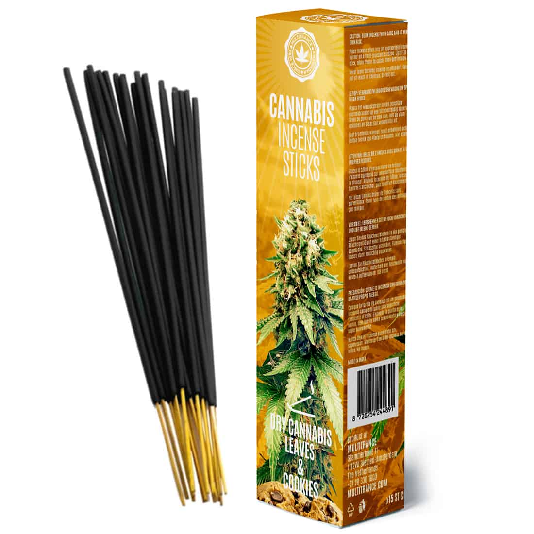 Cannabisrøgelsepinde pryder en overflade, omgivet af tørrede cannabisblade, der har en dybgrøn farve med lette, gule nuancer. Små, runde småkager i en gyldenbrun farve ligger i nærheden. Overfladen er struktureret og varieret med forskellige teksturer, der skaber en kontrast mellem de glatte småkager og de grove blade.